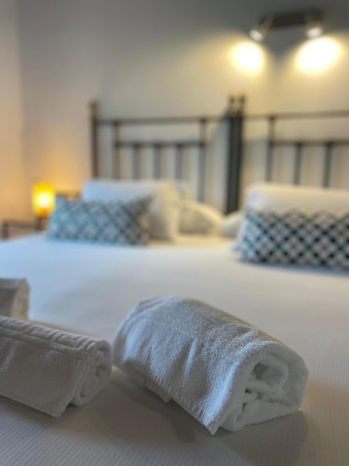 A Ribeira Do Tambre Guest House Troitosende Bagian luar foto
