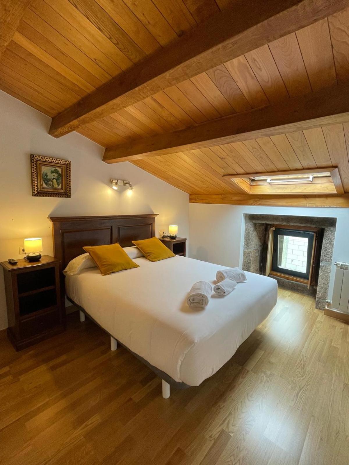 A Ribeira Do Tambre Guest House Troitosende Bagian luar foto