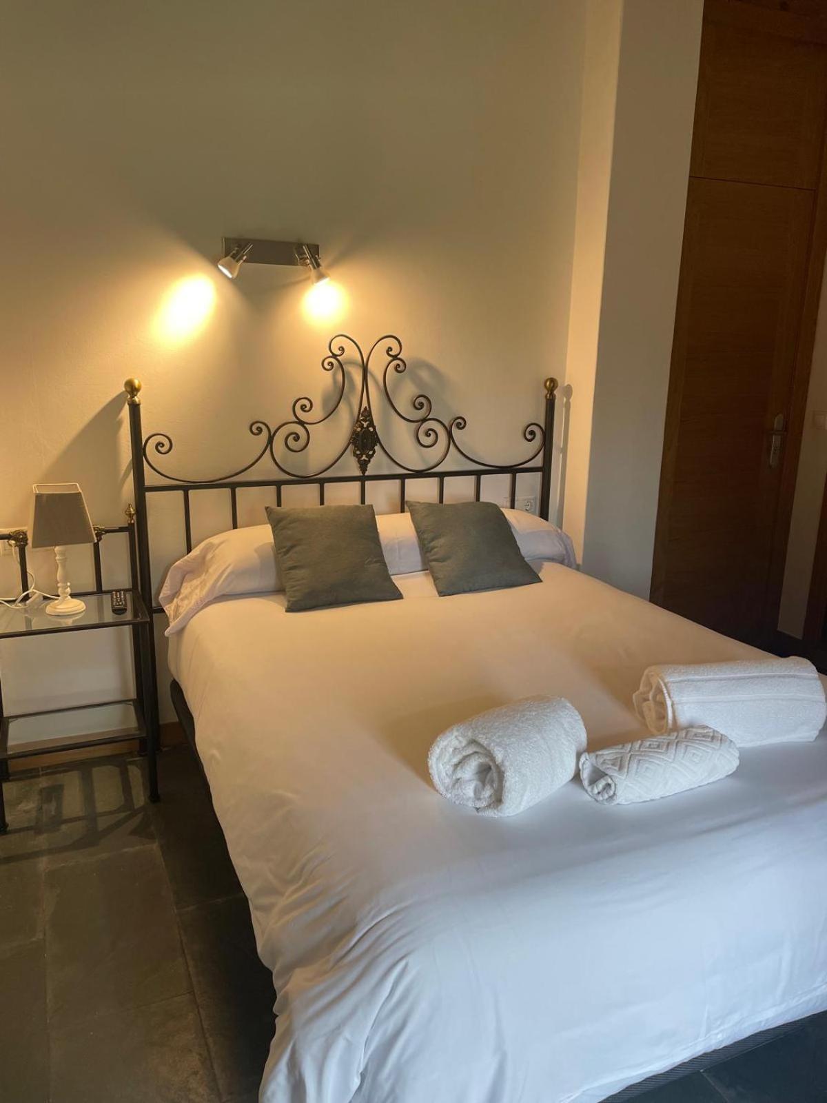 A Ribeira Do Tambre Guest House Troitosende Bagian luar foto