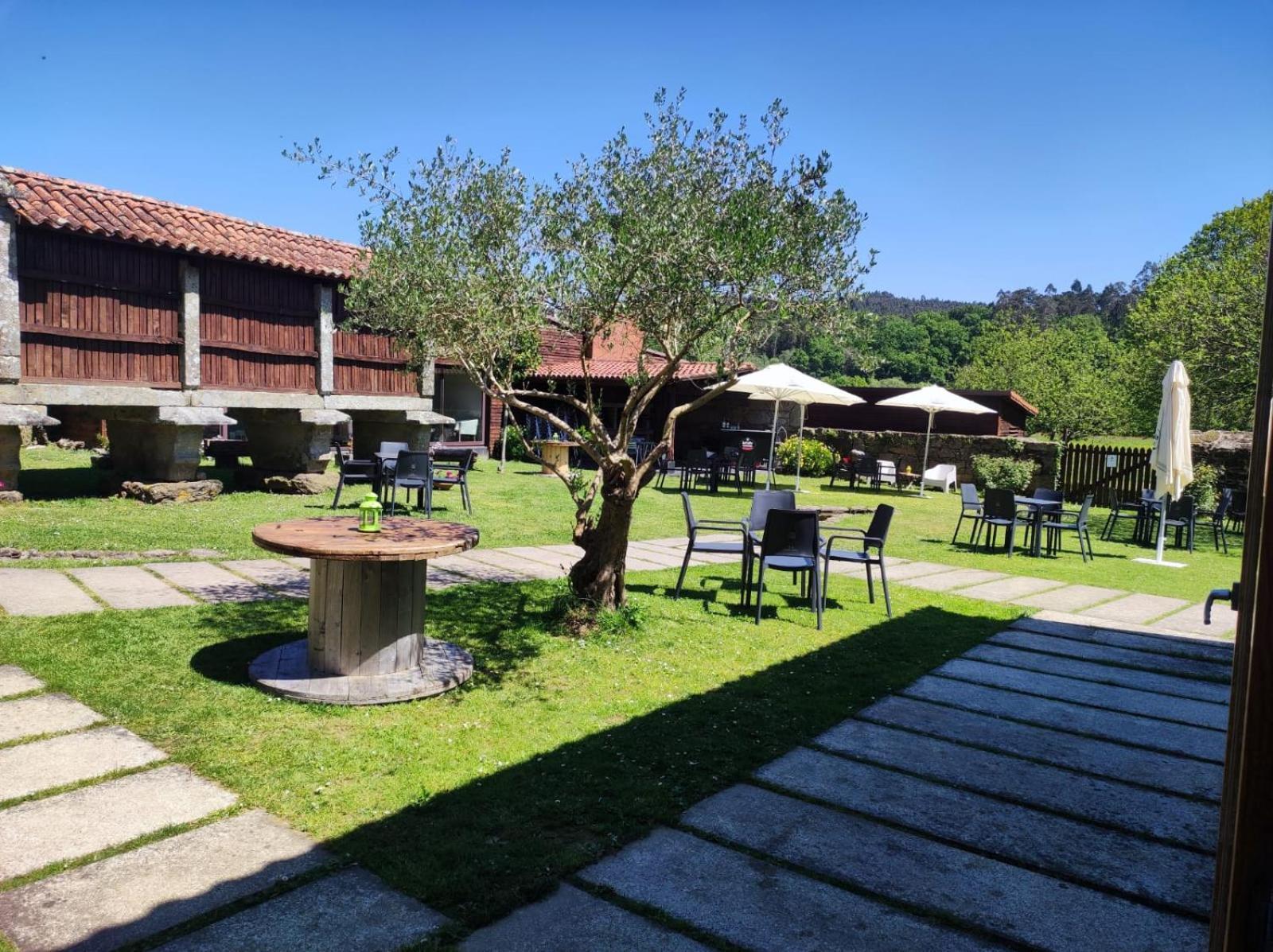 A Ribeira Do Tambre Guest House Troitosende Bagian luar foto